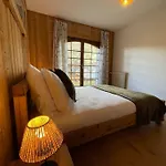 Rez De Jardin, Les Gets, Renove Et Calme דירה